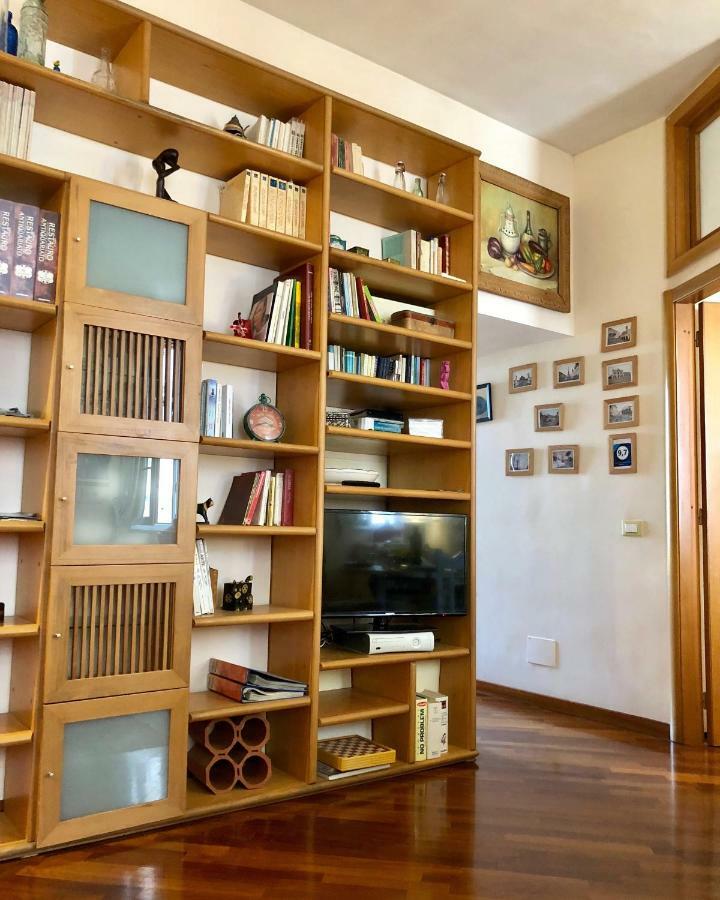 Casa Vacanze Seahorse Salerno Eksteriør billede